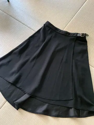LAUREN 블랙 플레어 스커트