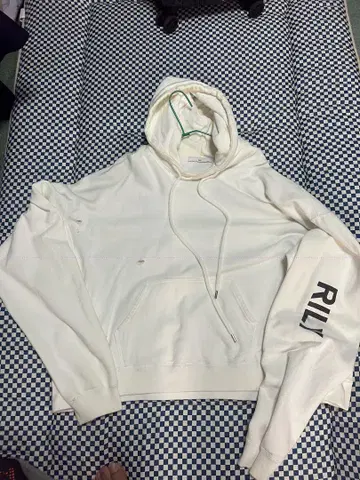 RILY 후드티