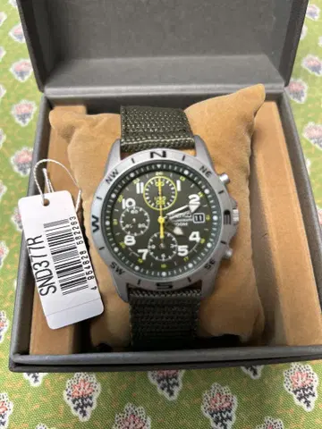 세이코 SEIKO 역수입 손목시계 밀리터리 크로노그래프 SND377P2