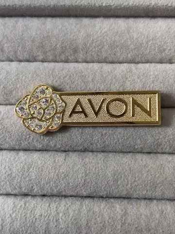 AVON 골드 컬러 브로치