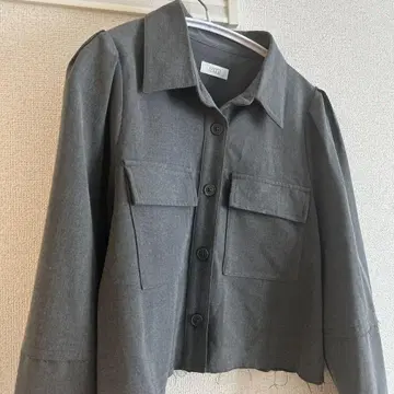 그레이 크롭 자켓 퍼프 슬리브