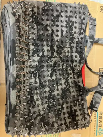 DIAVEL 카모 패턴 스터드 토트백 숄더 스트랩 포함