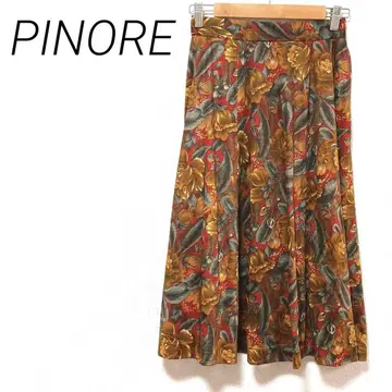 PINORE 플라워 프린트 플레어 스커트 광택감 안감 척