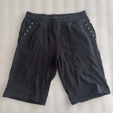 블랙 별 모양 자수 숏 팬츠 사이즈 3