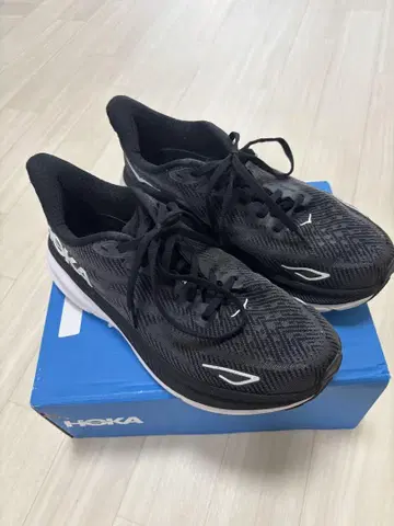 HOKA 스니커즈 클리프톤 9