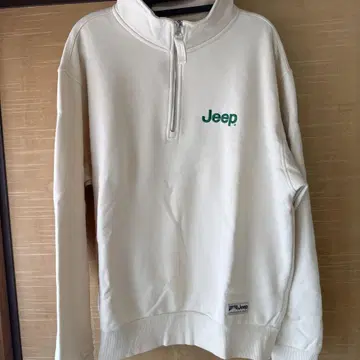 Jeep 아이보리 하프 지퍼 저지