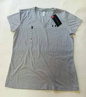 Under Armour 그레이 V넥 티셔츠