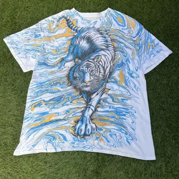 LIQUID BLUE 00's 타이거 아트 대형 프린트 티셔츠