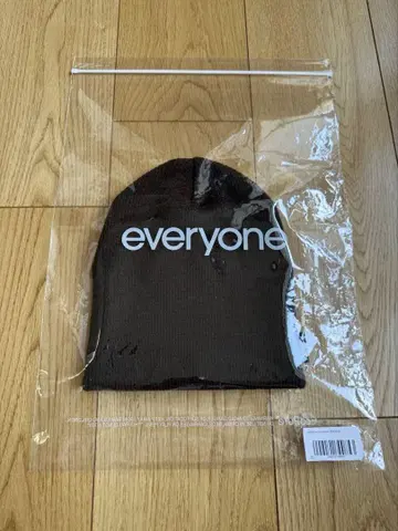 everyone 비니 다크 브라운