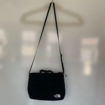 THE NORTH FACE 퀼팅 숄더백
