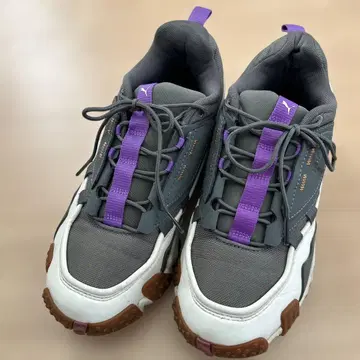Puma 그레이/퍼플 스니커즈