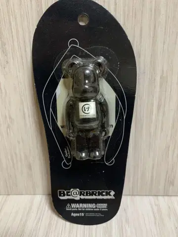 한정판 베어브릭 100% 겐베이 상점 BE@RBRICK