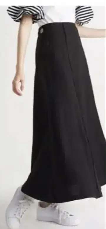 보더스 앳 발코니 린넨 플레어 스커트 38