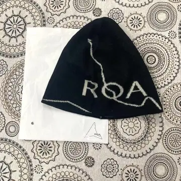 ROA 하이킹 로고 비니