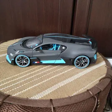 Bugatti Chiron 1/18 미니카
