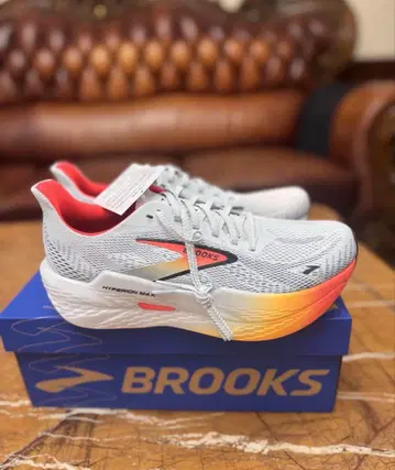 브룩스 Hyperion Max 2