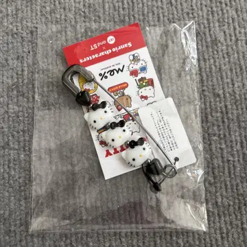 가격 인하 헬로키티 andST 핑 참 블랙 새상품