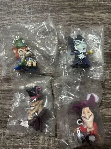 어깨 쿵 Fig. 빌런즈 4종