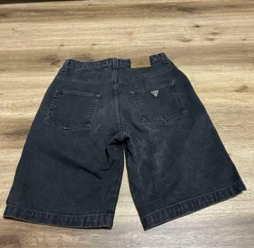 GUESS 블랙 조츠