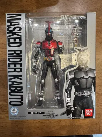 SHFiguarts 가면라이더 카부토