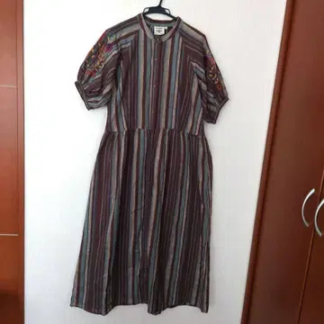 티티카카 TITICACA 롱 원피스 에스닉 스트라이프