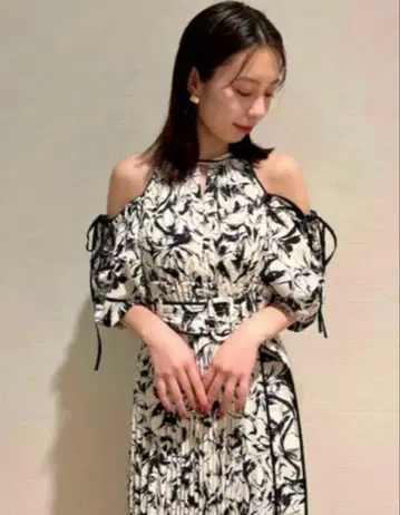 SNIDEL 2way 슬리브 프린트 원피스 0 아이보리