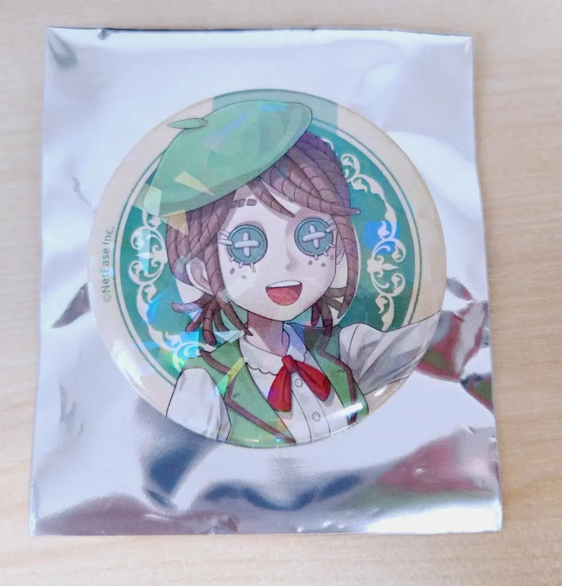 Identity V Travel Style Badge Gardener, Explorer