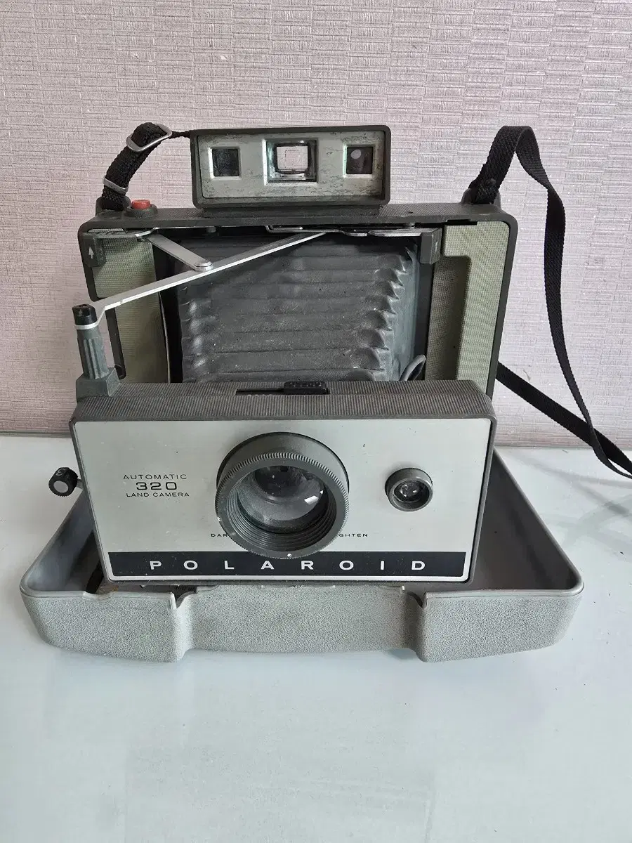 Display Folding Polaroid Camera