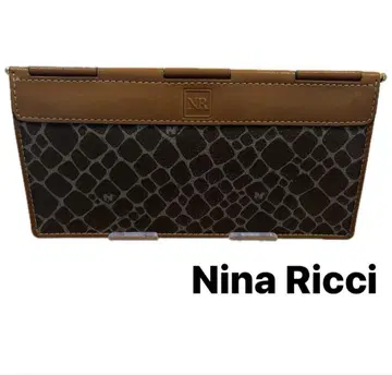 Nina Ricci 크로커다일 패턴 장지갑 브라운