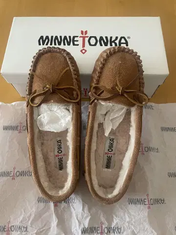 가격 협상 OK MINNETONKA 브라운 모카신 23.5cm