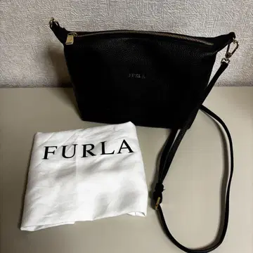 FURLA 블랙 숄더백 수납 가방 포함