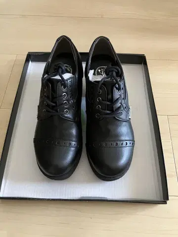 요스케 통굽 레이스업 매니쉬 블랙 S 사이즈