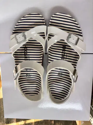 버켄스탁 35 보더