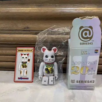 베어브릭 마네키네코