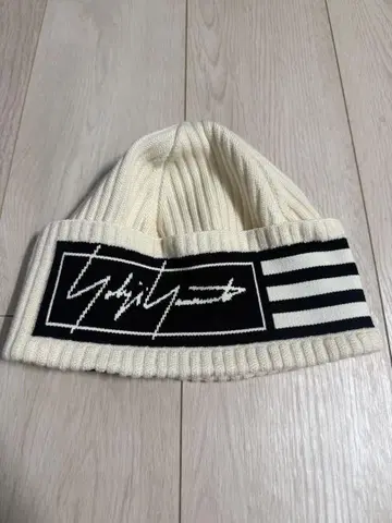 Y-3 니트 모자