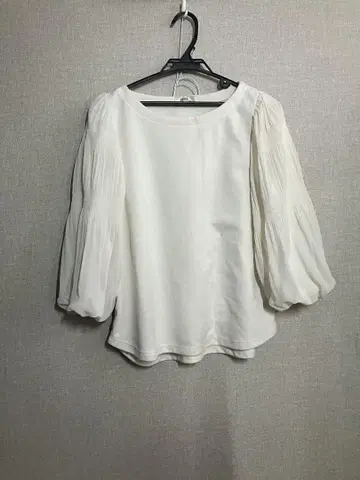 의류 여성 상의 긴팔 블라우스 귀여운 흰색