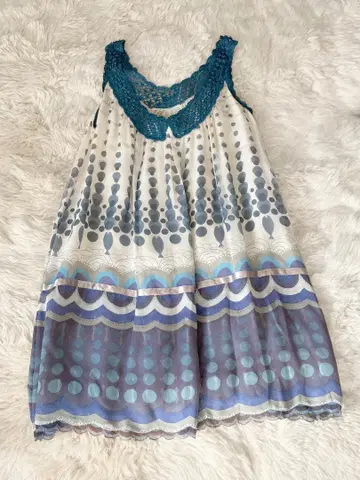 TSUMORI CHISATO 도트 무늬 슬리브리스 원피스