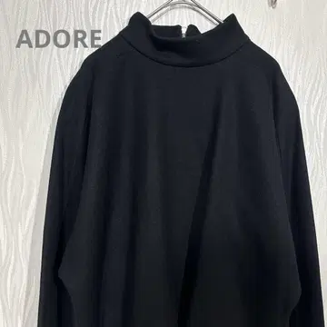 어도어 ADORE 새상품급 백 지퍼 하이넥 탑 울 가을/겨울 M