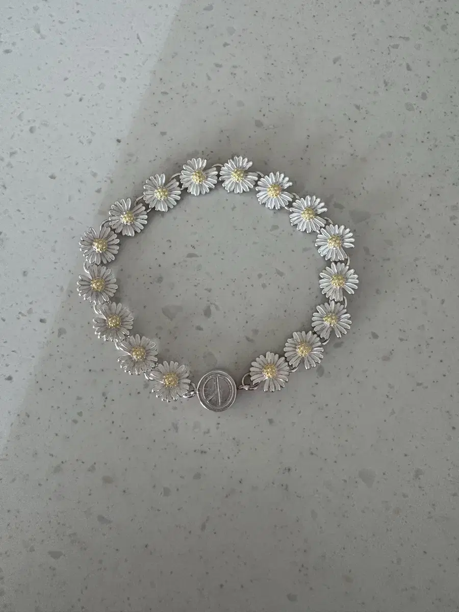 Peaceminusone Daisy Bracelet #2