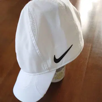 Nike NOCTA 화이트 캡