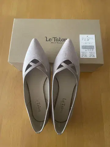 가격 협상 가능 Le Talon 스틸레토 플랫 슈즈 23.5cm
