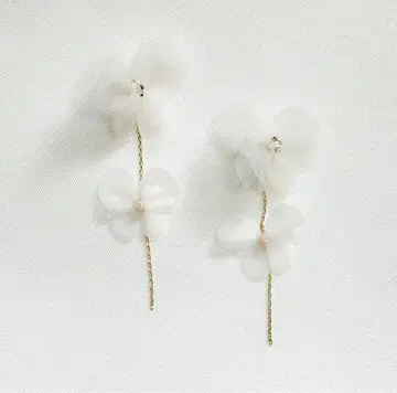 liqui 안개꽃 파피용 귀걸이
