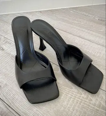자라 힐 샌들 38 천연 가죽