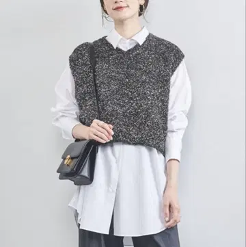 UNITED ARROWS 글리터 라메 슬리브리스 니트 베스트