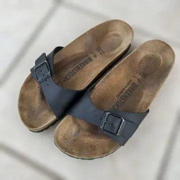 BIRKENSTOCK 블랙 샌들 37