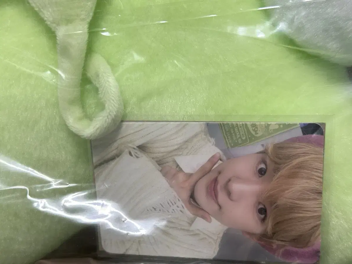 In person) Nct Wish sealed Wish Chuu cushion U sheon wts poca Wish doll kuri riku