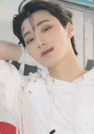 ATEEZ BEYOND:ZERO SAN 트레이딩 카드