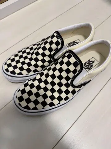 Vans 체커 패턴 슬립온