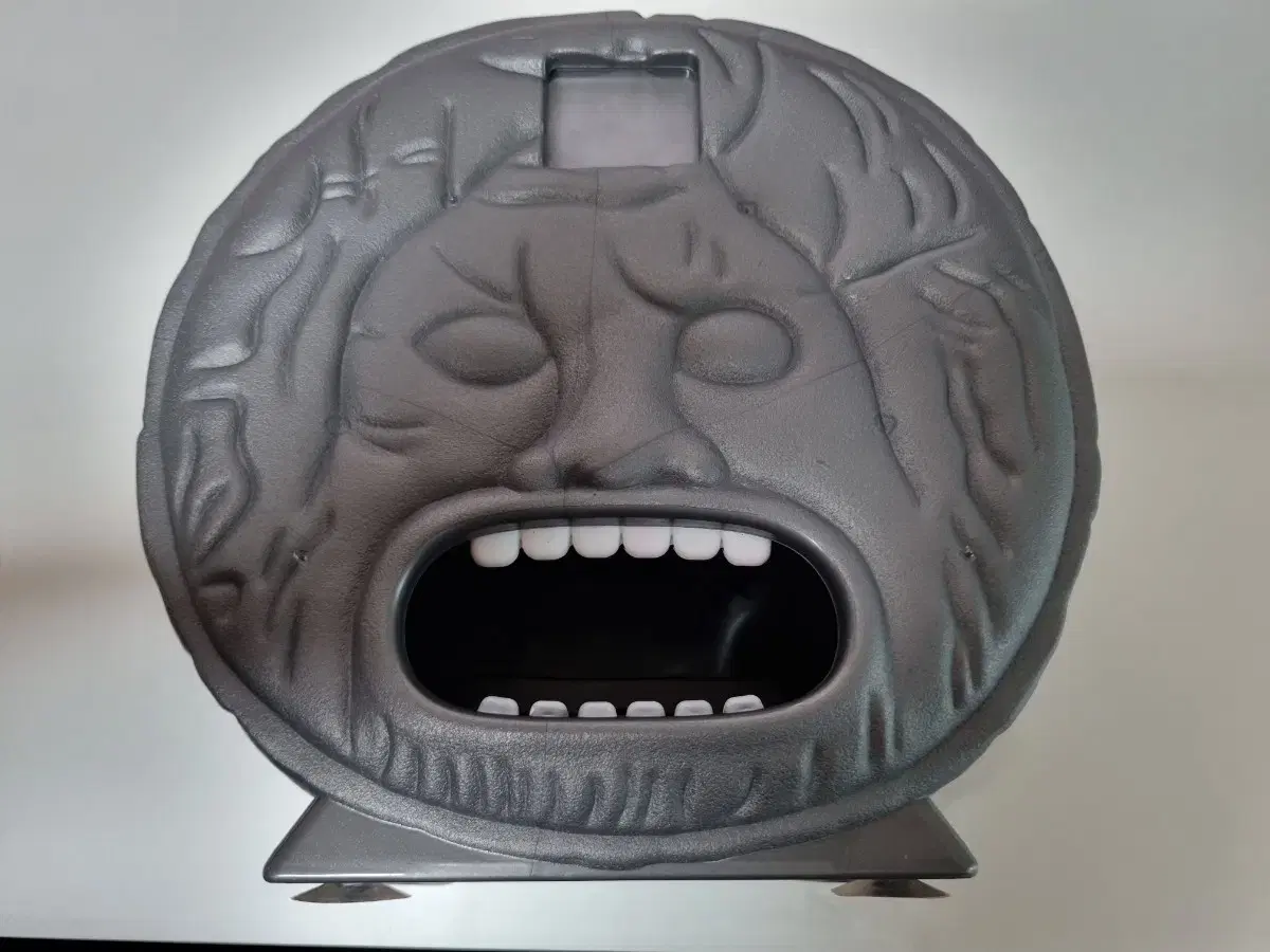 Mouth of Truth Lie Detector