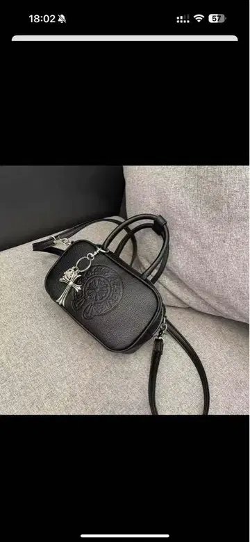 블랙 스마트폰 숄더백